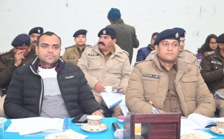 साल के पहले स्नान पर रहेगी सुरक्षा चाक चौबंद जिलाधिकारी व एसएसपी की बैठक ड्यूटी में लगी फोर्स को फिये निर्देश