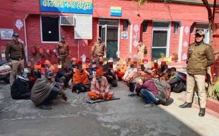 कालनेमि ऑपरेशन के अंतर्गत शनिवार को हरिद्वार ज़िले के अलग अलग थानों में 48 ढोंगी बाबाओं को हिरासत में लिया