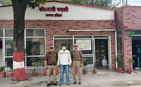 रुड़की में नशा तस्कर गिरफ्तार, 100 शीशी प्रतिबंधित कफ सिरप बरामद