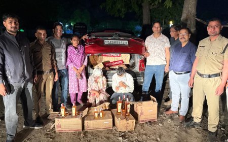 हरिद्वार। हरियाणा से अंग्रेजी शराब की खेप लेकर हरिद्वार पहुंचे तस्करों पर तड़के करीब 3 बजे आबकारी विभाग की टीम ने  बड़ी कार्रवाई करते हुए 45 पेटी अंग्रेजी शराब बरामद कर महिला समेत दो आरोपियों को गिरफ्तार किया है।