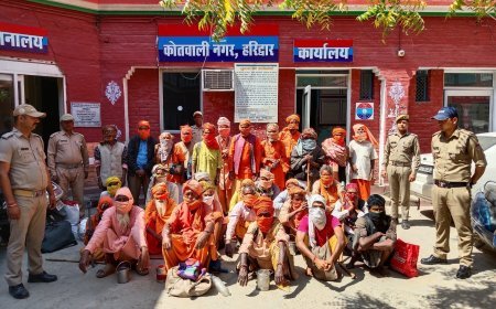 हरिद्वार पुलिस की ताबड़तोड़ कार्रवाही ऑपरेशन प्रहार के अंतर्गत  30 कालनेमि ढोंगी बाबाओं को धारा 172(2) बीएनएसएस तहत गिरफ्तार किया गया है।