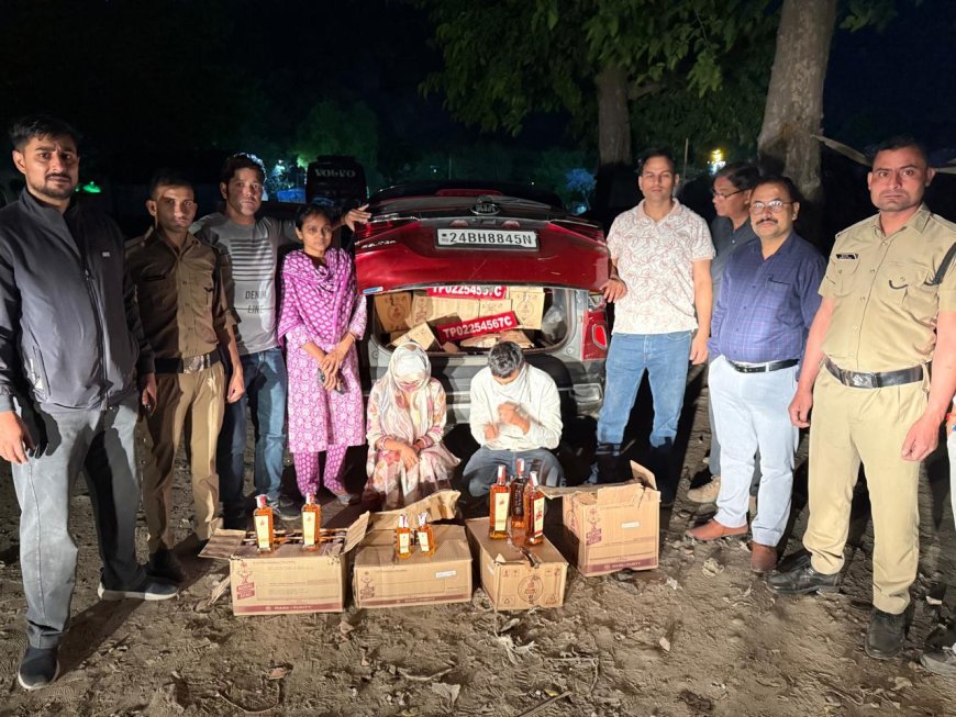 हरिद्वार। हरियाणा से अंग्रेजी शराब की खेप लेकर हरिद्वार पहुंचे तस्करों पर तड़के करीब 3 बजे आबकारी विभाग की टीम ने  बड़ी कार्रवाई करते हुए 45 पेटी अंग्रेजी शराब बरामद कर महिला समेत दो आरोपियों को गिरफ्तार किया है।