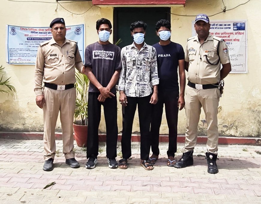 हरिद्वार क्षेत्र में झगड़ा कर शांति व्यवस्था भांग करने वालों व बाइक से स्टंट करने वालों पर पुलिस का एक्शन  15 मोटर बाइक सीज़