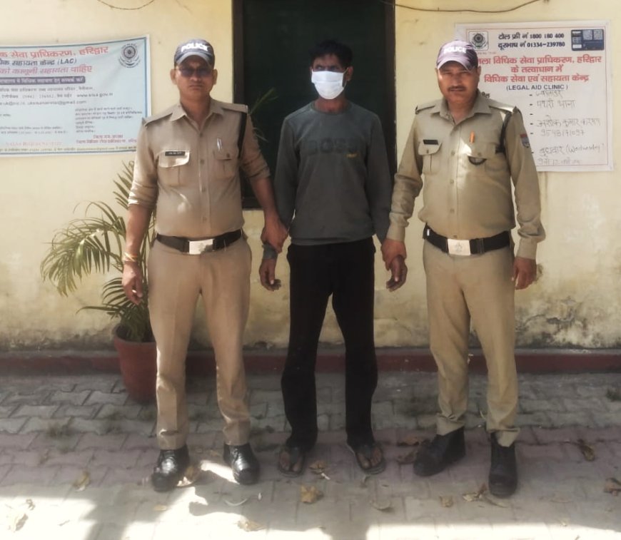 हरिद्वार पुलिस का गौकशी और संगठित अपराध के खिलाफ जोरदार प्रहार करते हुए एक 5000 रुपये के इनामी गौ तस्कर और एक गैंगस्टर को गिरफ्तार किया